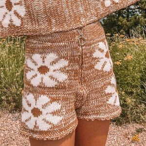 Storia Daisy Print Knit Shorts
